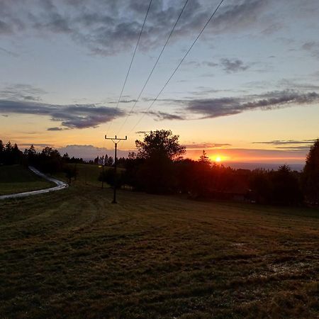 ホテル Prazova Bouda Dobré エクステリア 写真